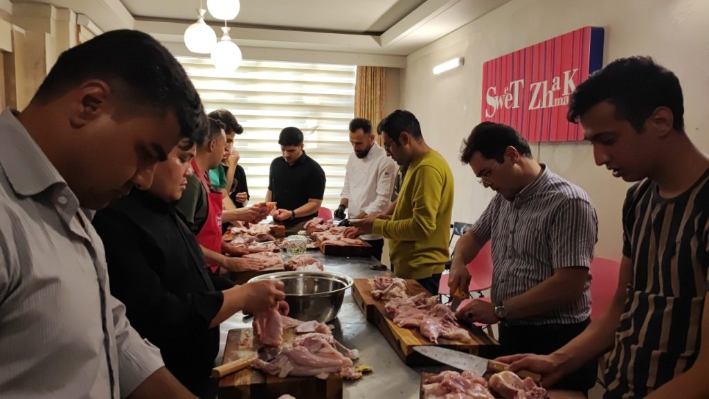 آموزش کباب زنی و تخته کاری در اصفهان